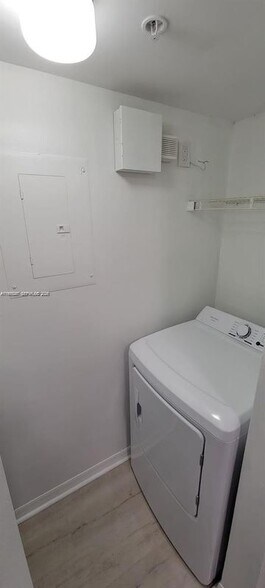 Building Photo - 12124 St.Andrews Place, 201