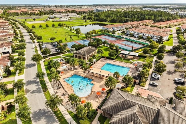 Building Photo - 10148 Malpas Point