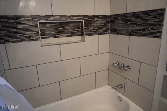 Building Photo - 2 br, 1 bath Condo - 802 Ellis St B Unit B