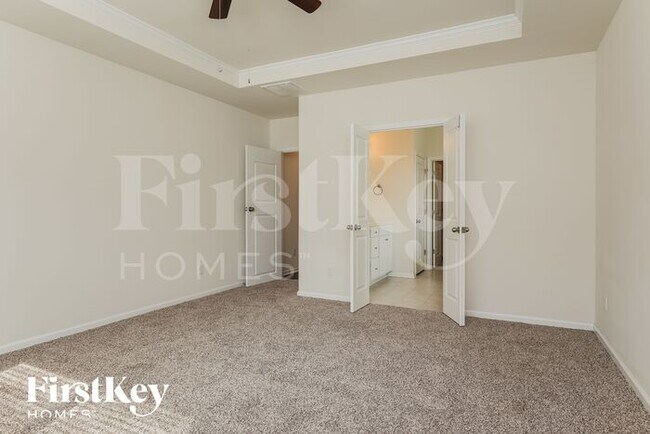 Building Photo - 509 Adalina Dr