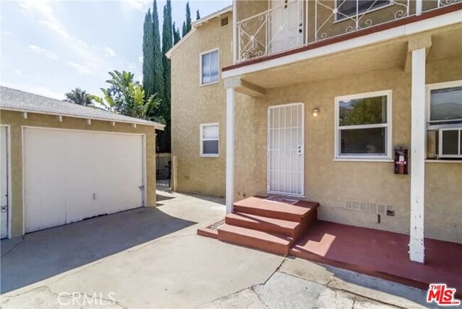 Building Photo - 2334 Keeler St