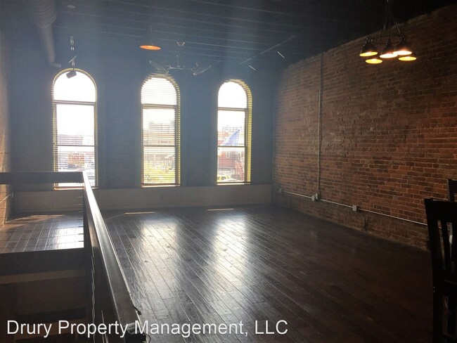 Building Photo - 2 br, 1 bath House - 311 Park Central West #B