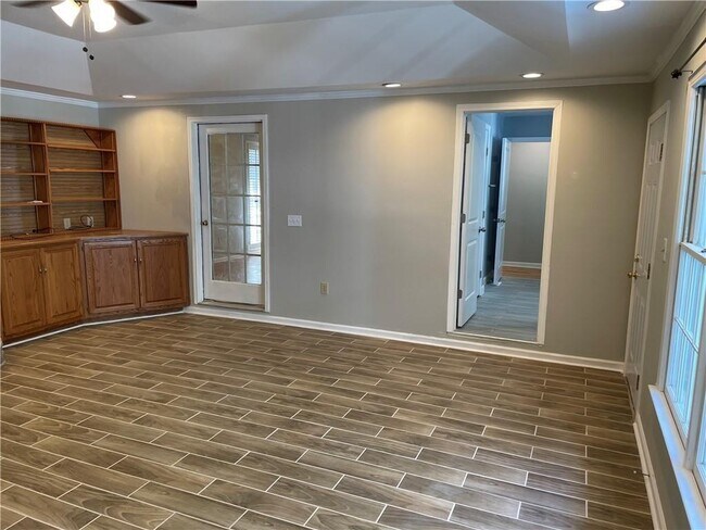 Building Photo - 1595 Bullard Rd