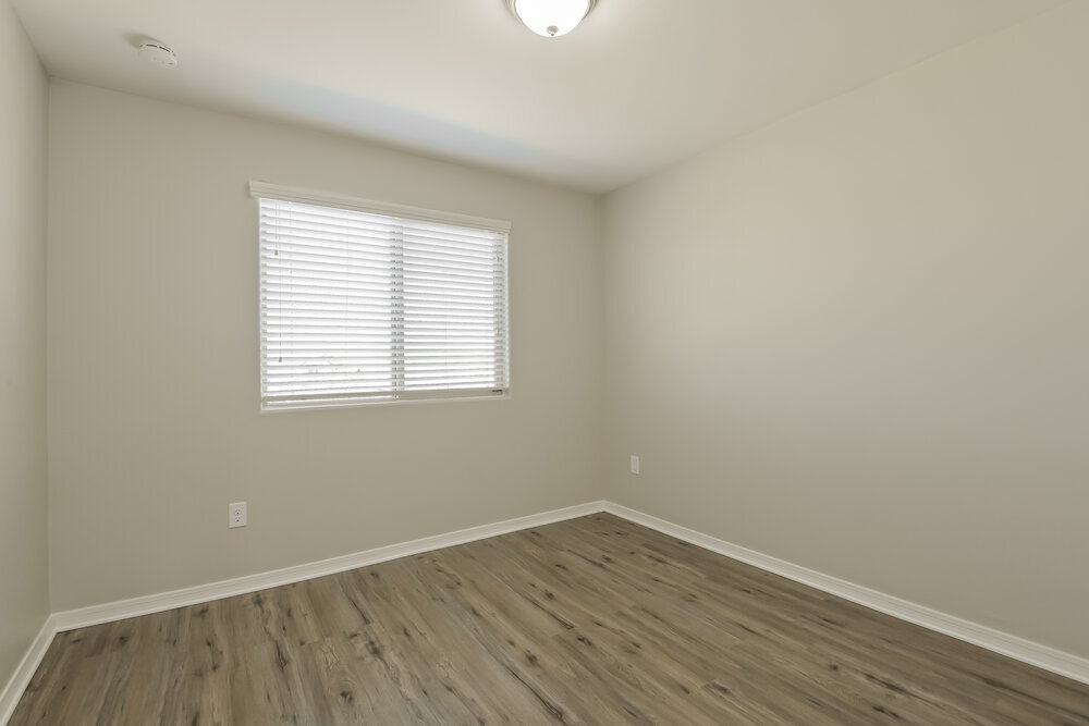 Building Photo - 8237 W Kittiwake Ln