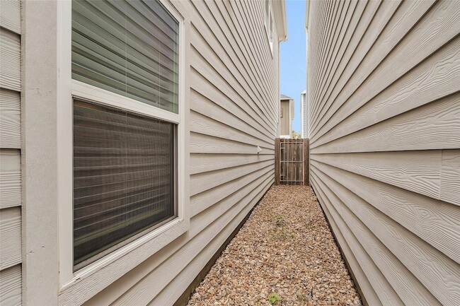 Building Photo - 7707 Nasser Ln