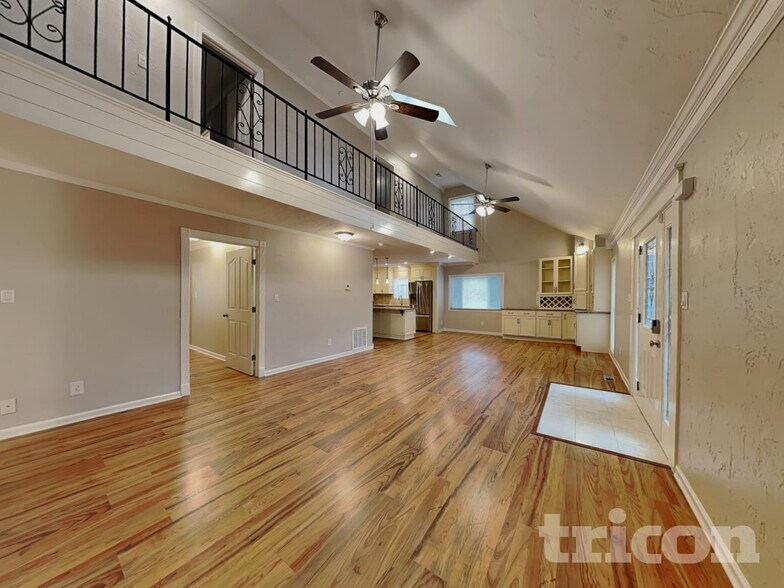 Building Photo - 21123 Rio Oro Dr