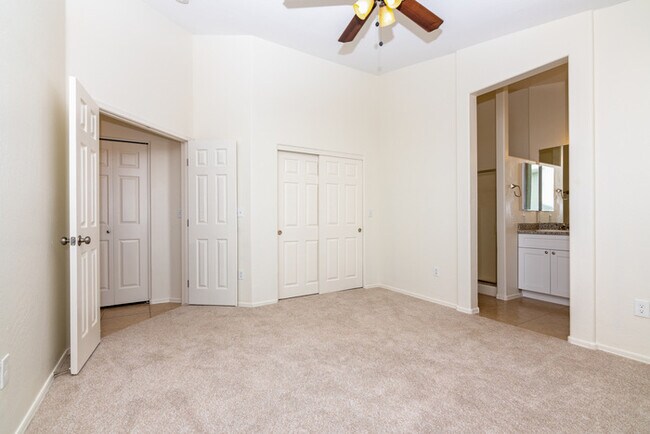 Building Photo - Move-in ready home in Mesa!