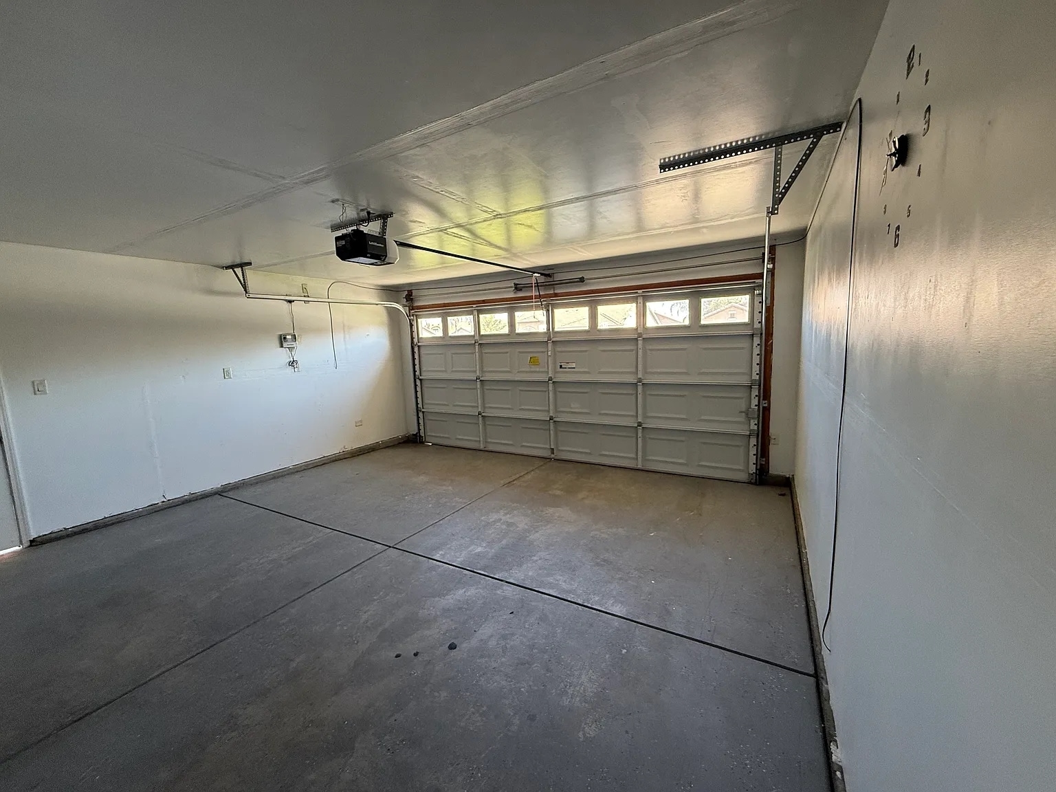 Building Photo - 13325 Boyd Lake Dr