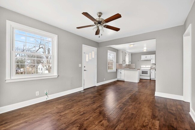 Building Photo - Newly Renovated Single-Family Home!