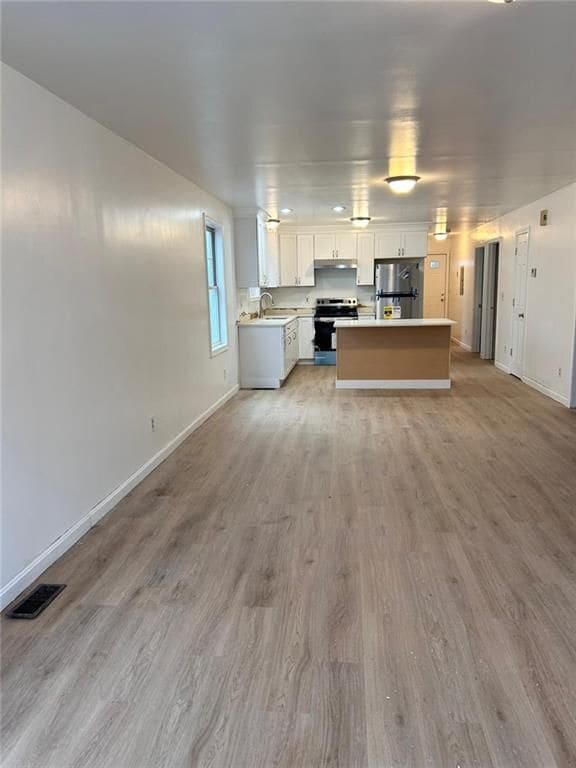 Building Photo - 16 Diamond St