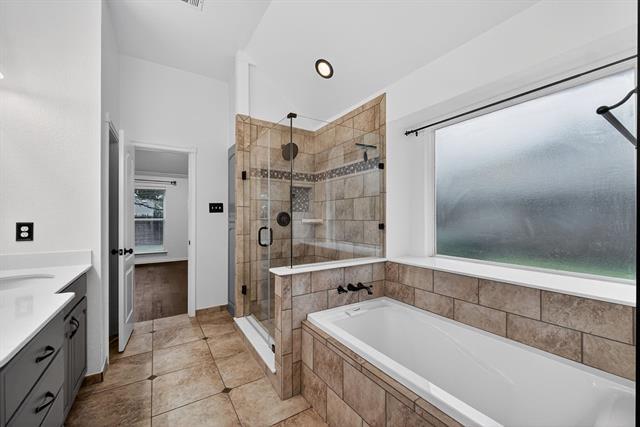 Building Photo - 313 Cave River Dr