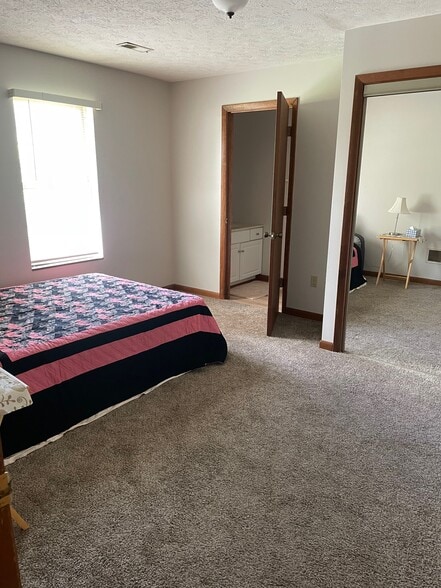 Master Bedroom - 1053 W 10th St