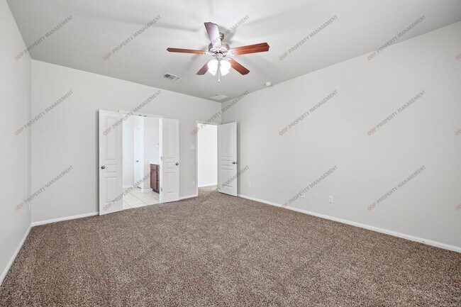 Building Photo - 521 Wedgwood Dr