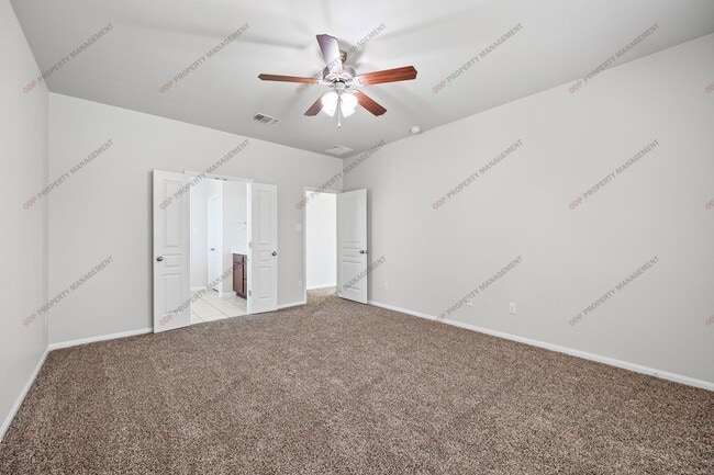Building Photo - Academy ISD-3 Bedroom/2 Bath