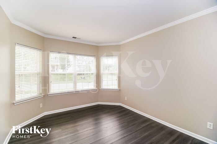 Building Photo - 12200 Palomar Dr