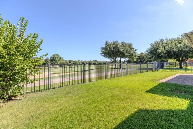 Building Photo - 904 Winding Creek Pl