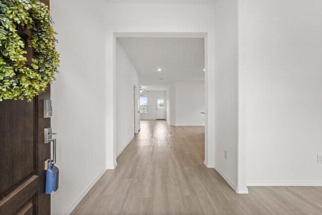 Building Photo - 9919 Willow Crown Ln