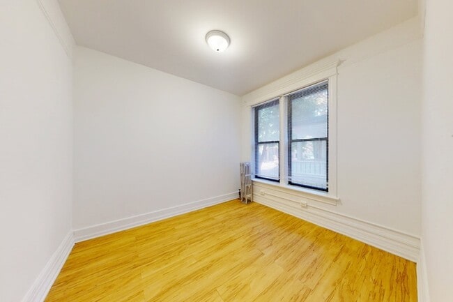 Floorplan - 5401-5403 S. Woodlawn Avenue