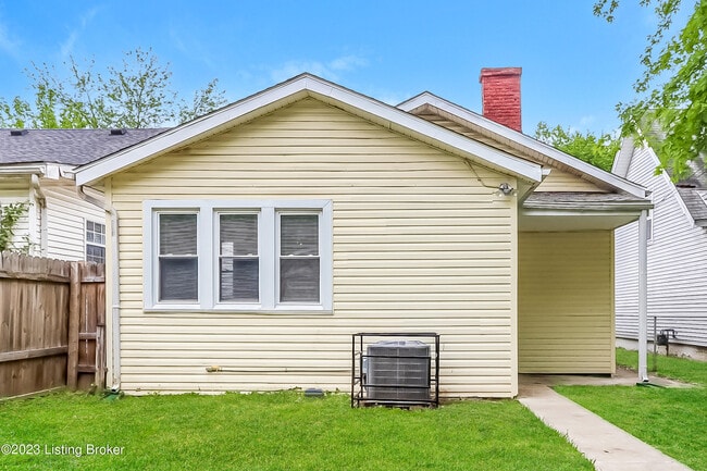 Building Photo - 1714 W Hill St