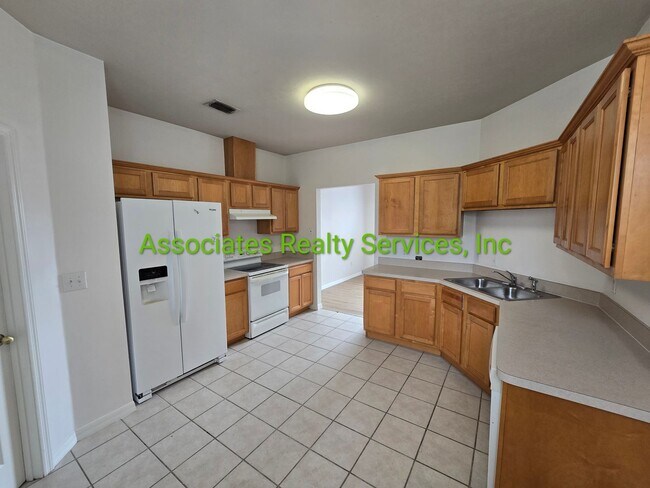 Building Photo - 3/2 Beauty in Turkey Creek