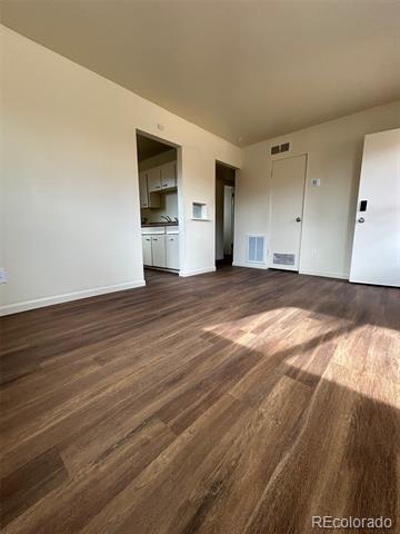 Building Photo - 611 1st St