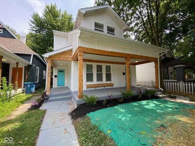 Building Photo - 3903 Rookwood Ave