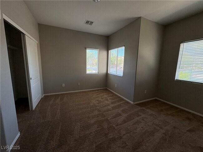 Building Photo - 105 Gemstone Hill Ave