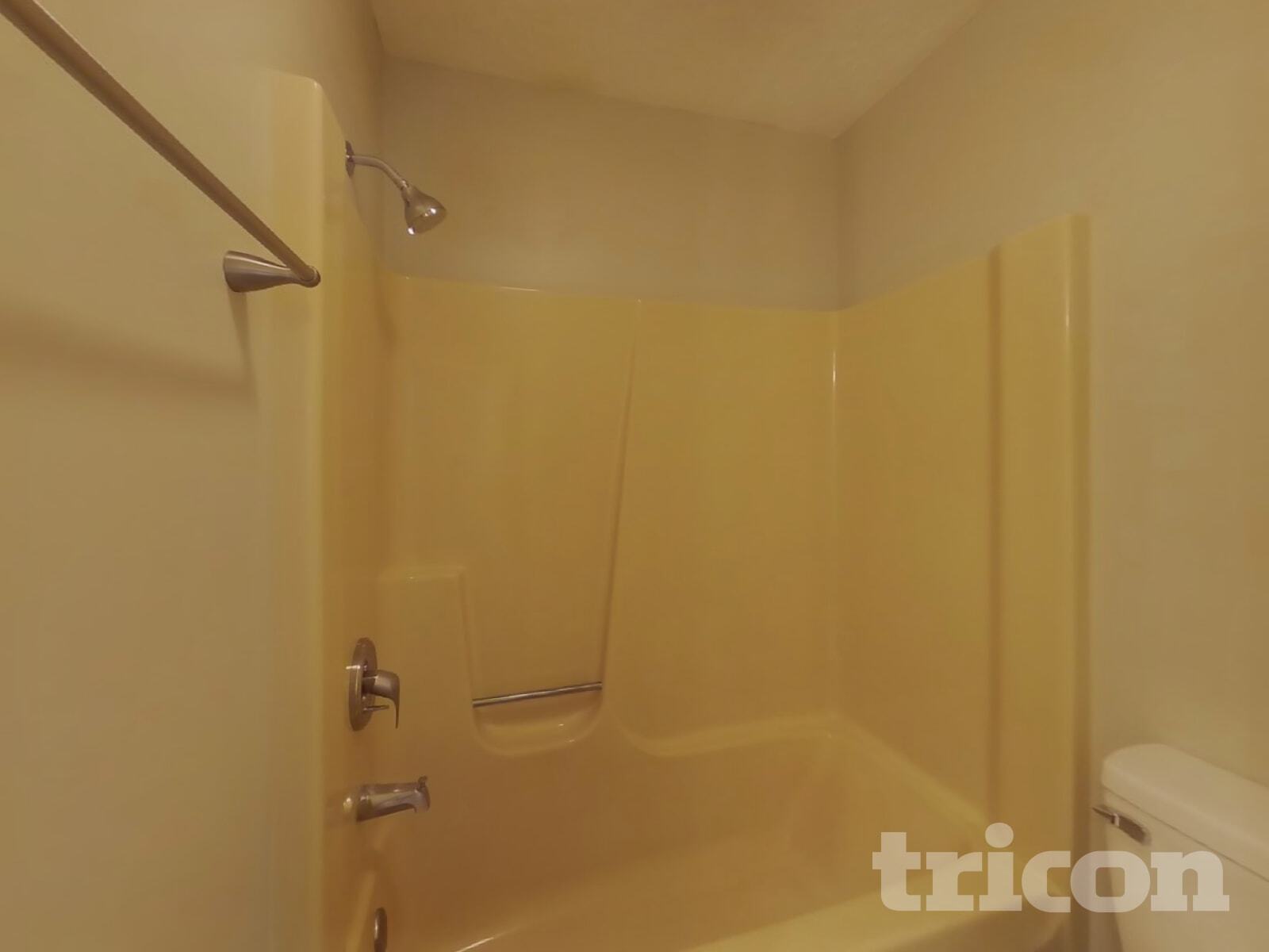 Building Photo - 3014 Silver Fox Dr