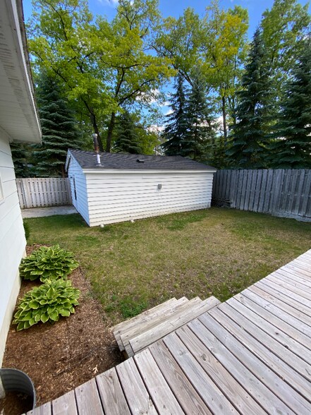 Building Photo - 944 Juniper St