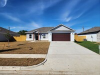 Building Photo - Beautiful 3 Bedroom 2 Bath Home!!