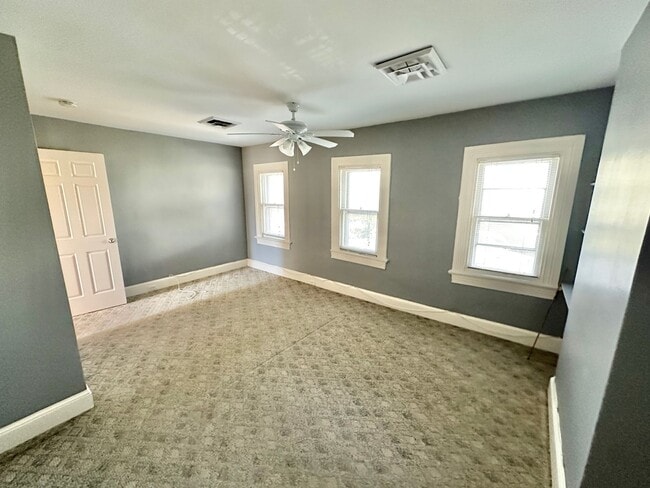 Building Photo - JUST RENOVATED - Astonishing Adams Morgan ...