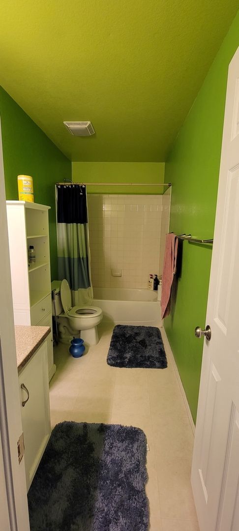 Building Photo - Spacious 5BR House in Aurora