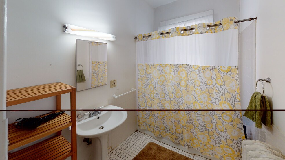 Building Photo - 5 Ashton Pl