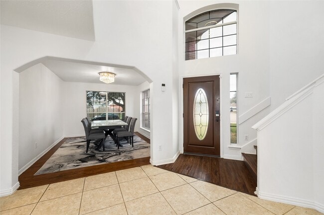 Building Photo - 2042 Mickle Creek Dr