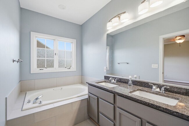 Building Photo - This is Northern Virginia living at its finest—offering the charm of a neighborhood community wit...