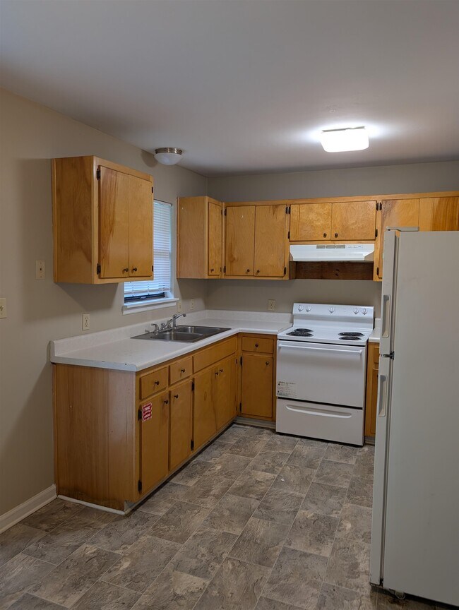 Building Photo - 2555 Chateau Ln