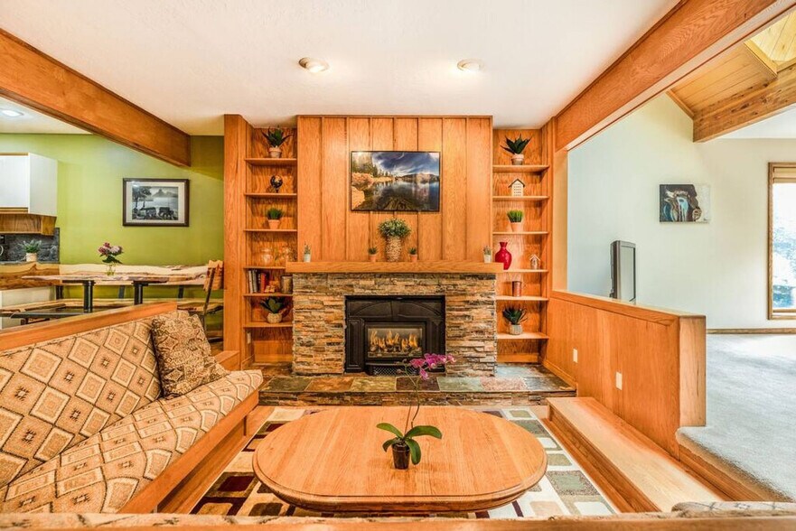 Building Photo - 4094 Quarry Dr