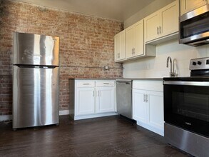 Building Photo - Woodward Lofts