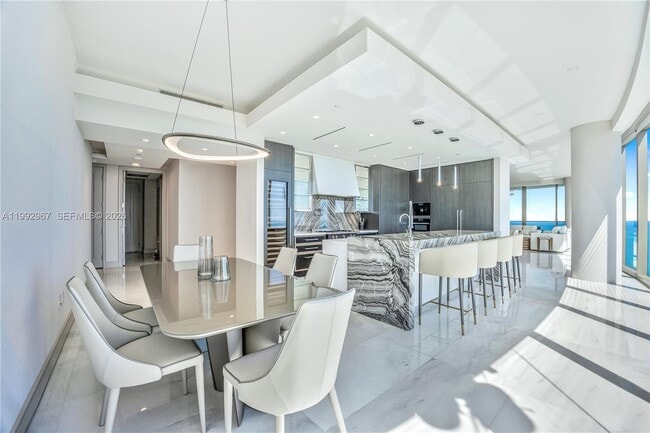 Building Photo - 17901 Collins Ave