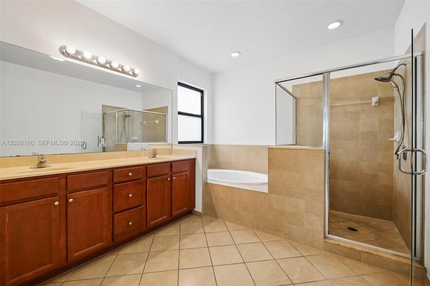 Building Photo - 23271 SW 118th Ave
