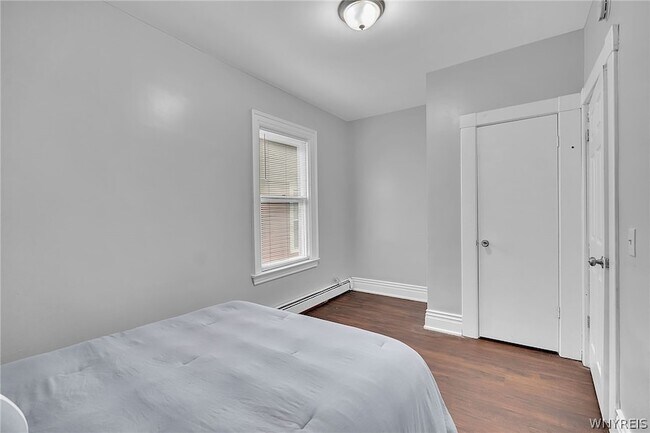 Building Photo - 235 Potomac Ave