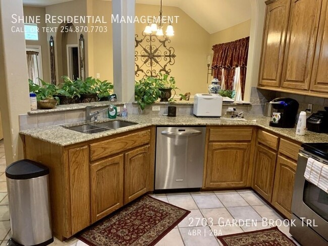 Building Photo - 2703 Garden Brook Trail