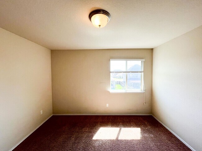 Building Photo - Available NOW!!!! This gorgeous home is located in The Landing Subdivision in Killeen. This home ...