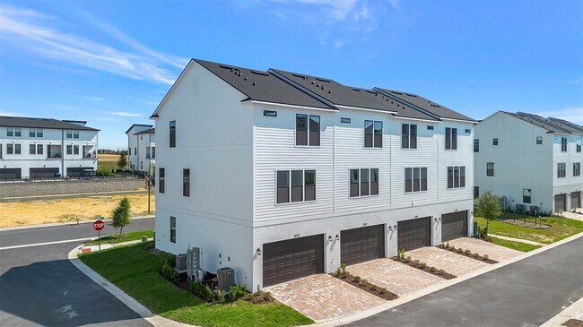 Building Photo - 15178 Groveside Rd