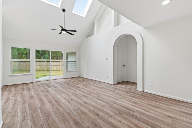 Building Photo - 23 Cedar Chase Pl