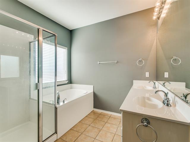 Building Photo - 6357 Redeagle Creek Dr