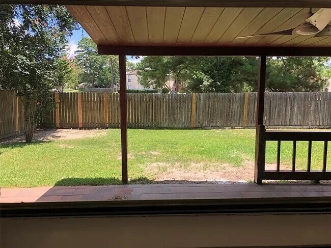 Building Photo - 22314 Meadowgate Dr