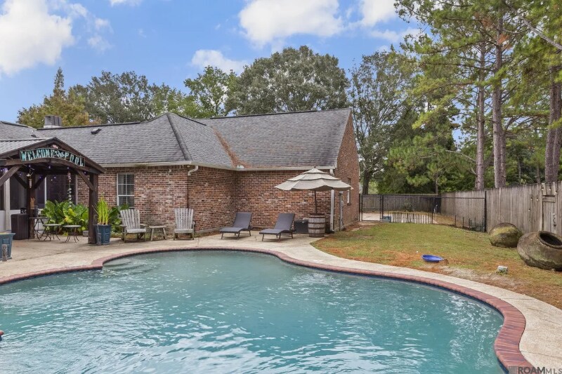 Building Photo - 17867 W Colony Way