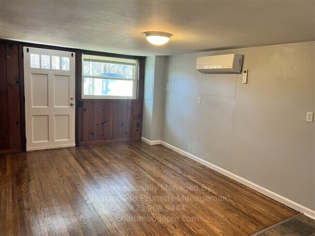 Building Photo - 310 S Parkdale Ave