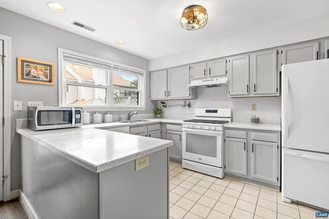 Building Photo - 1103 Mill Park Dr Ext